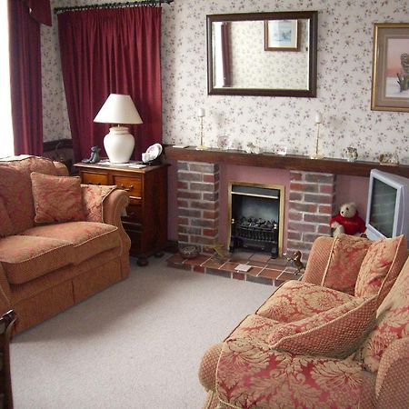 Compton House Bed & Breakfast Ашбърн Екстериор снимка