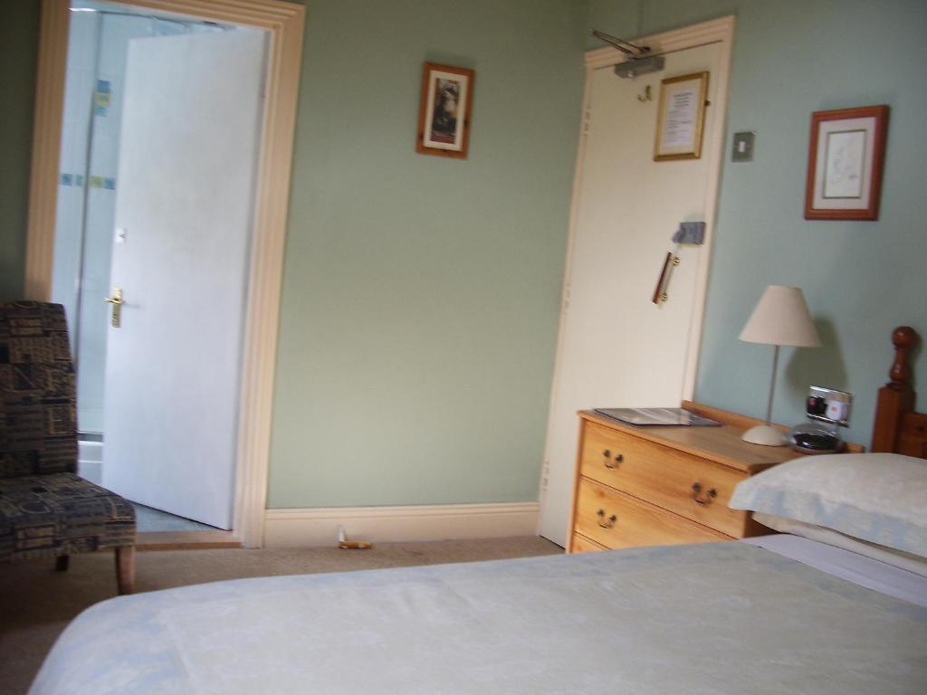 Compton House Bed & Breakfast Ашбърн Екстериор снимка